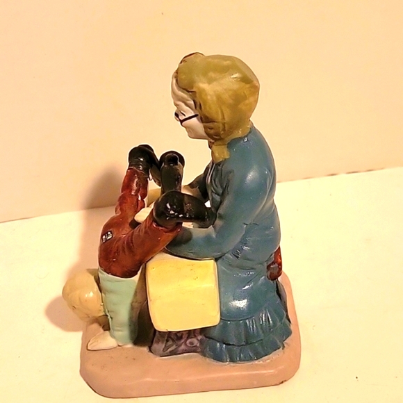 Vintage Lefton Granny Sewing Boys Pants Figurine Porcelain Sew Meema Kitschi - Picture 3 of 7